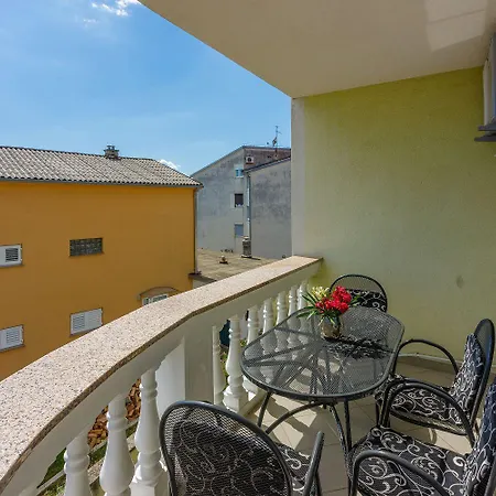 Appartamento Komfortables Nur 500 Meter Zum Mit Meerblick, Klima, Privatem Balkon