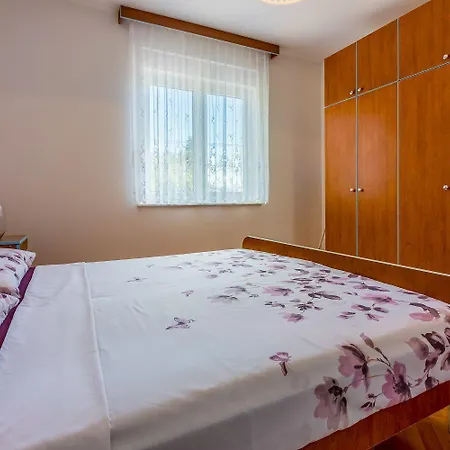 Apartment Komfortables Nur 500 Meter Zum Mit Meerblick, Klima, Privatem Balkon Crikvenica