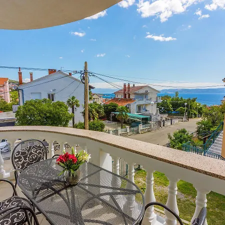 Komfortables Nur 500 Meter Zum Mit Meerblick, Klima, Privatem Balkon Apartment *